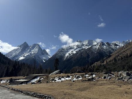 四姑娘山-赵公山-映秀旅游